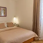 Dado With Cover Parking On Ideal Location דוברובניק