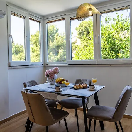 Dado With Cover Parking On Ideal Location Dubrovnik