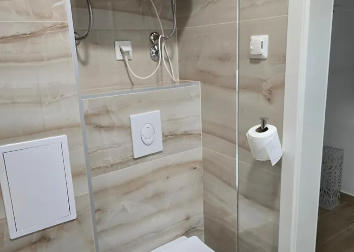 Dado With Cover Parking On Ideal Location Apartament