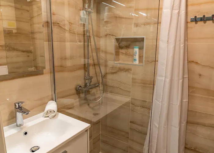 Apartment Dado With Cover Parking On Ideal Location Dubrovnik