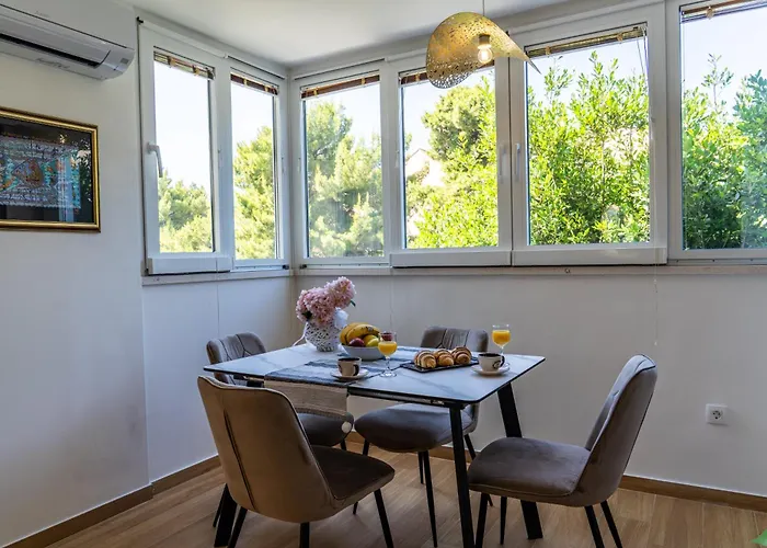 Dado With Cover Parking On Ideal Location Dubrovnik
