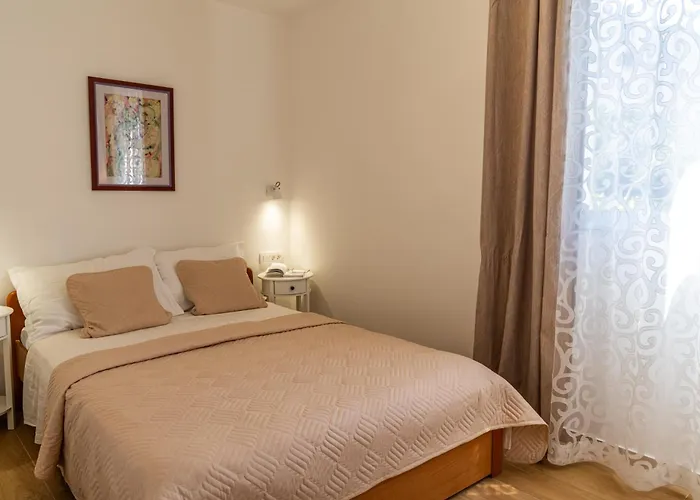 Dado With Cover Parking On Ideal Location Dubrovnik