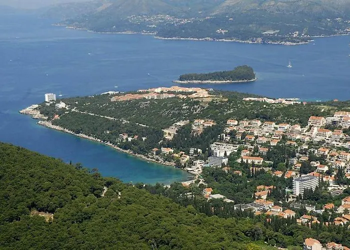 Dado With Cover Parking On Ideal Location Apartament Dubrownik