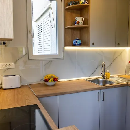 Apartment Dado Sa Nadkrivenim Parkingom Na Idealnoj Lokaciji