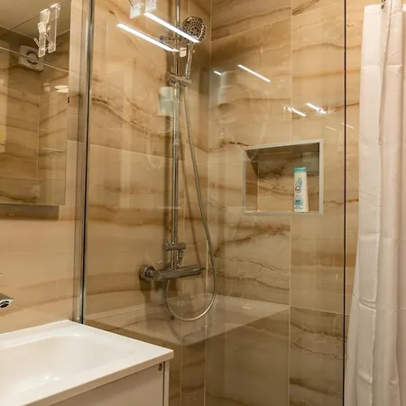 Dado With Cover Parking On Ideal Location *